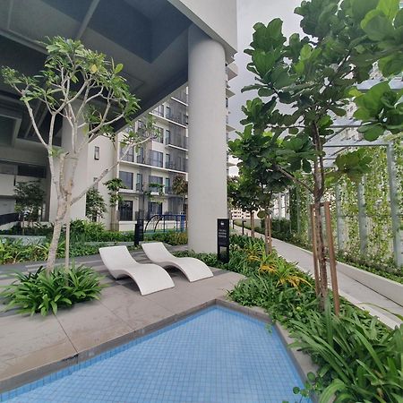 Highpark Suites At Petaling Jaya, Kelana Jaya By Plush Ngoại thất bức ảnh