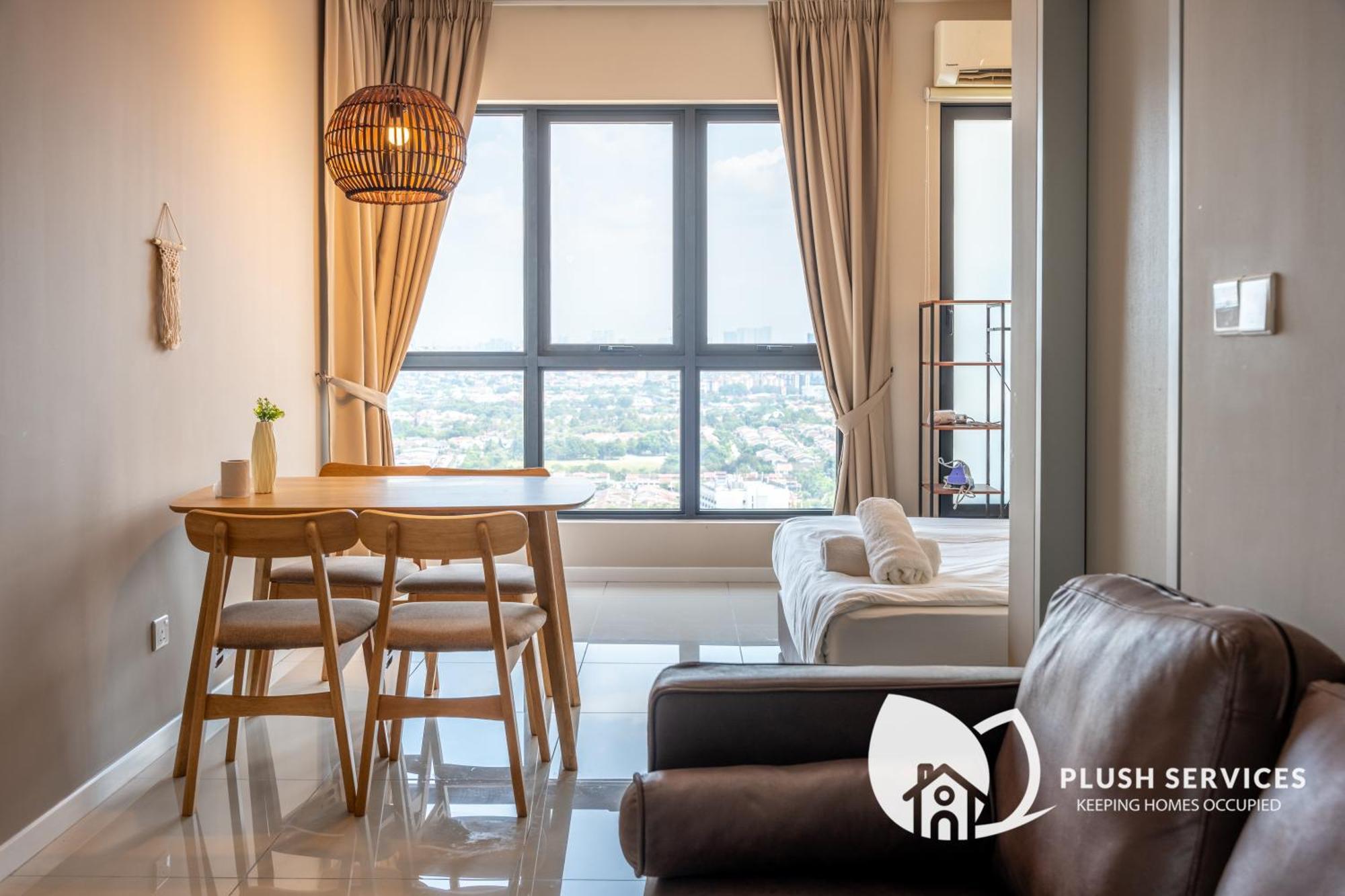 Highpark Suites At Petaling Jaya, Kelana Jaya By Plush Ngoại thất bức ảnh