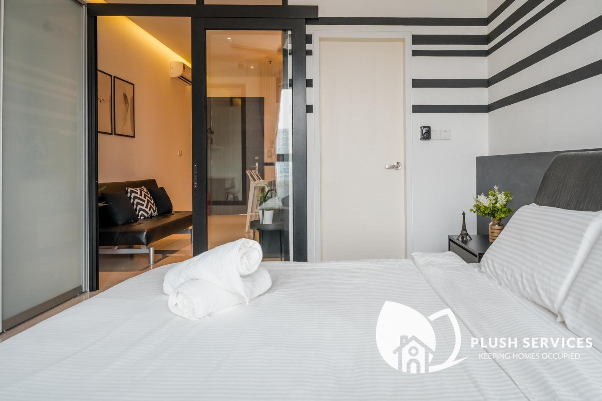 Highpark Suites At Petaling Jaya, Kelana Jaya By Plush Ngoại thất bức ảnh